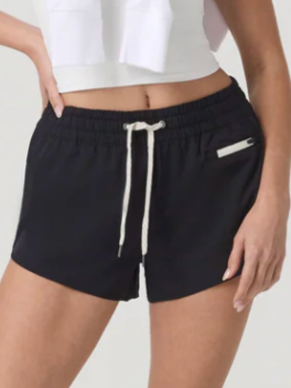 VUORI Clementine 4" Short, Black size Large (10-12).